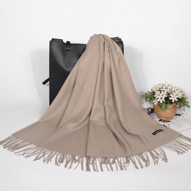2021 luxus Marke Schal Weibliche Kaschmir Schal Winter Frauen Wolle Schal Frauen Foulard Schal Femme Pashmina Frauen Solide Poncho Lic von Joom DACH