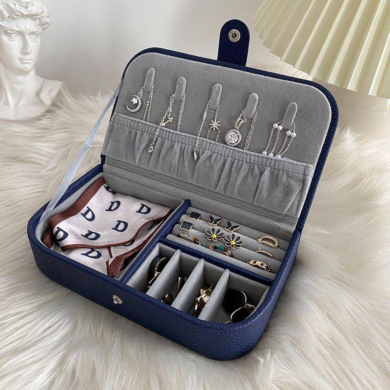 2023 Tragbare Box Organizer Display Reiseetui Boxen Knopf Leder Aufbewahrung Chenille blau von Joom DACH