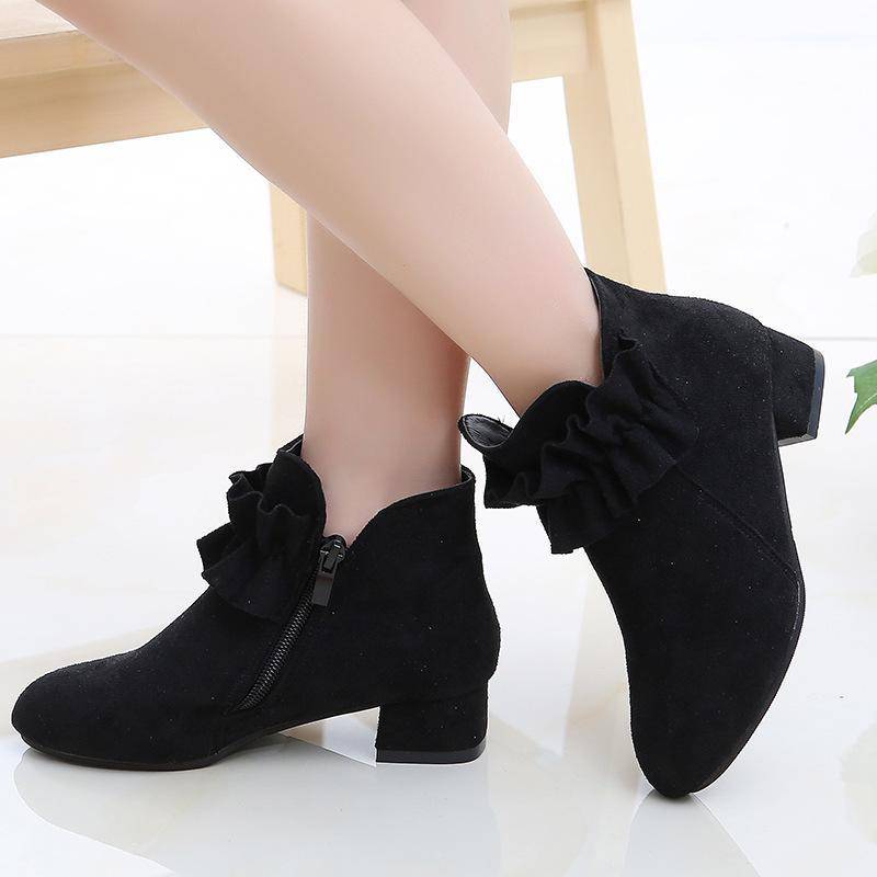 2024 Neue Mode Prinzessin Mädchen Stiefel für Herbst/Winter. Kurze Stiefel aus Samt im koreanischen Stil für mittelgroße/große Kinder. Size 34, 20.8 cm insole von Joom DACH