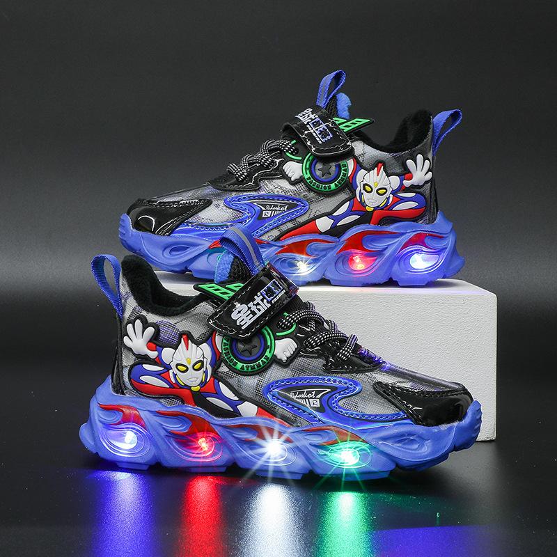 2024 leuchtende Jungen leuchtende Schuhe Turnschuhe mit Lichtern Schuhe Kinder Cartoon Led Licht Schuhe Flut 35 blau von Joom DACH