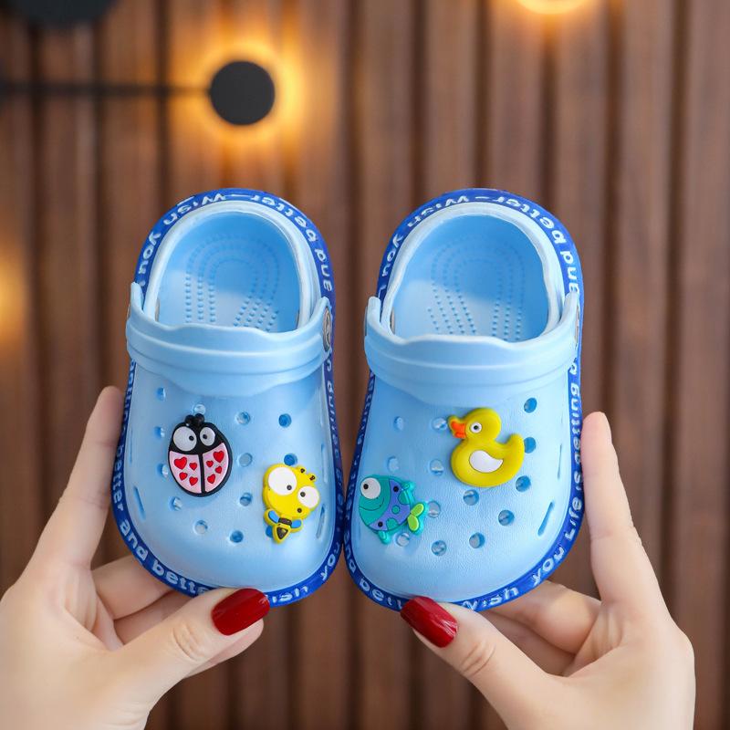 2024 sommer Kinder Sandalen Jungen Mädchen Maultiere Cartoon Baby Hausschuhe Flache Sommer Cartoon kinder Garten Schuhe 25 himmelblaue von Joom DACH