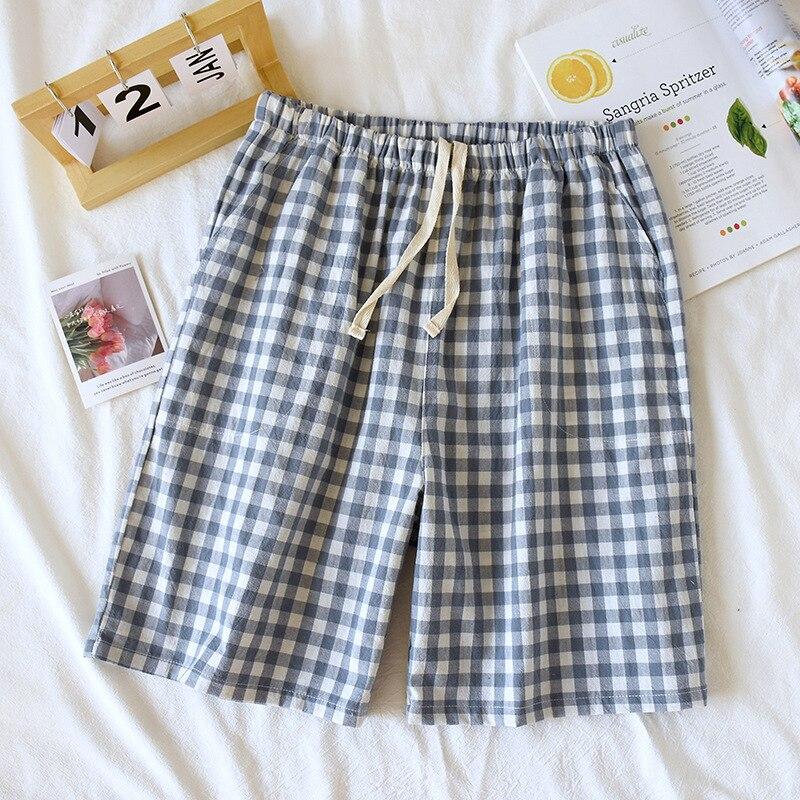 2025 Neue Sommer-Paar-Shorts aus japanischer Baumwolle, 100 % Baumwolle, für Männer und Frauen, kariert, einfache große, dünne Shorts für zu Hause, karierte Pyjamahose XL von Joom DACH