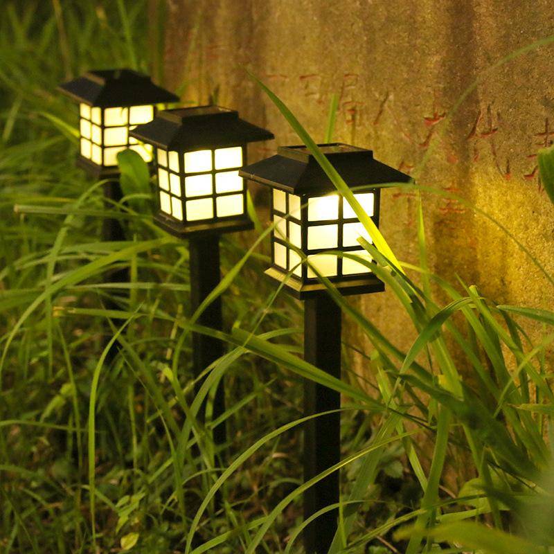2er-Pack Solar-Rasenleuchten für den Außenbereich, Retro-Lampe in Hausform, wasserdichte Innenhof-Garten-Dekoration, Nachtlampe, eingesetzte kleine Palastlichter 2Pcs warm weiße 2er-Pack Solar-Rasenleuchten für den Außenbereich, Retro-Lampe in Hausform, wasserdichte Innenhof-Garten-Dekoration, Nachtlampe, eingesetzte kleine Palastlichter 2Pcs warm weiße von Joom DACH