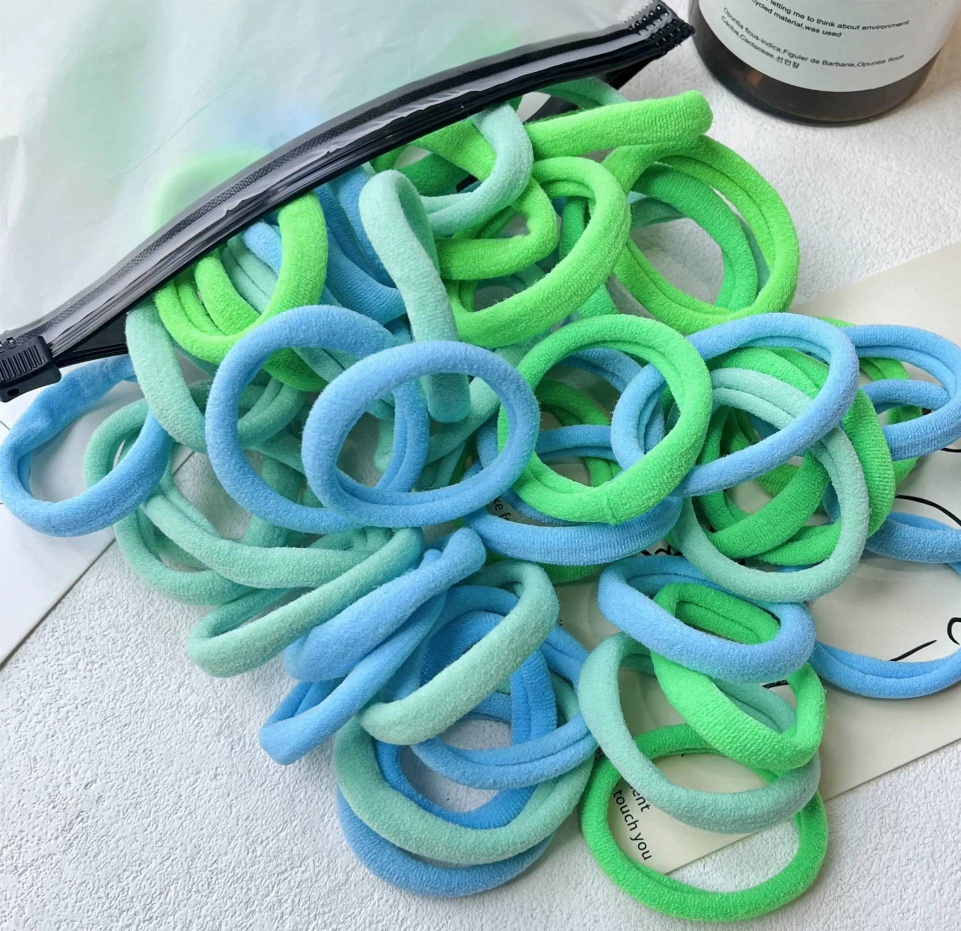 30/50/100 Stück/Los Mädchen Mischfarben Haargummis Basic Haargummis Elastisches Stirnband Haargummis Damen Accessoires Pferdeschwanzhalter 100 Pieces von Joom DACH