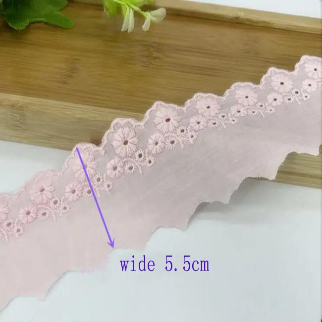 4 meter/los 5,5 cm breite Baumwolle Tuch Spitze Stoff Blumen Bestickte Spitze Tuch Trimmen Kleid Kostüm Mädchen Bowknot Material 4 Meters von Joom DACH