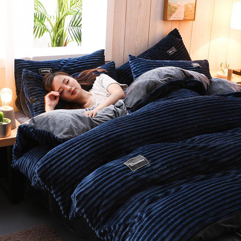 4PCS Bettwäsche Flanell Einfarbig doppelseitige Plüsch Quilt Abdeckung Korallen Samt Dicken Winter Samt Magie Samt Bettlaken Quilt Abdeckung 2.0m bed 4pcs navy blau von Joom DACH