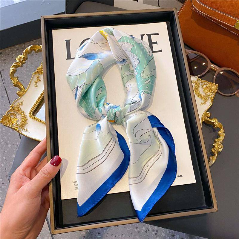 70*70cm Seide Schal Platz Gedruckt Schal Frauen Satin Hals Haar Band Weiche Neckerchife Kopftuch 70*70cm von Joom DACH