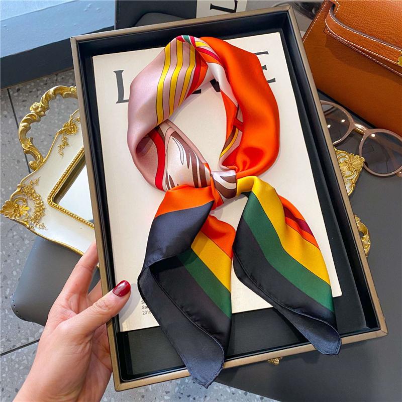 70*70cm Seide Schal Platz Gedruckt Schal Frauen Satin Hals Haar Band Weiche Neckerchife Kopftuch 70*70cm von Joom DACH