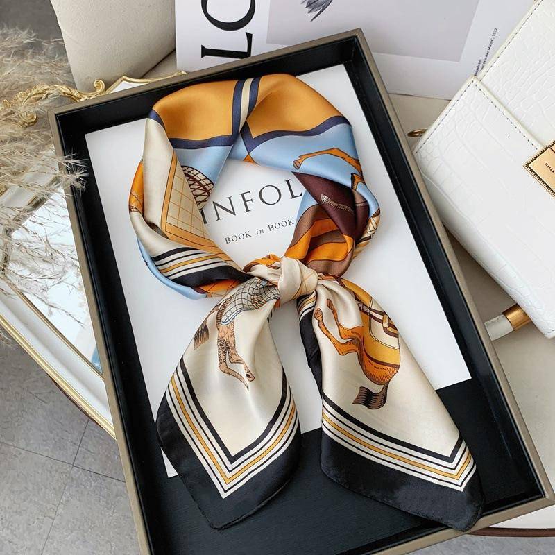 70 Quadratischer Schal Seidenschal Französischer Damen-High-End-Schal Vielseitiger passender Dorfhemd-Schal Schal von Joom DACH