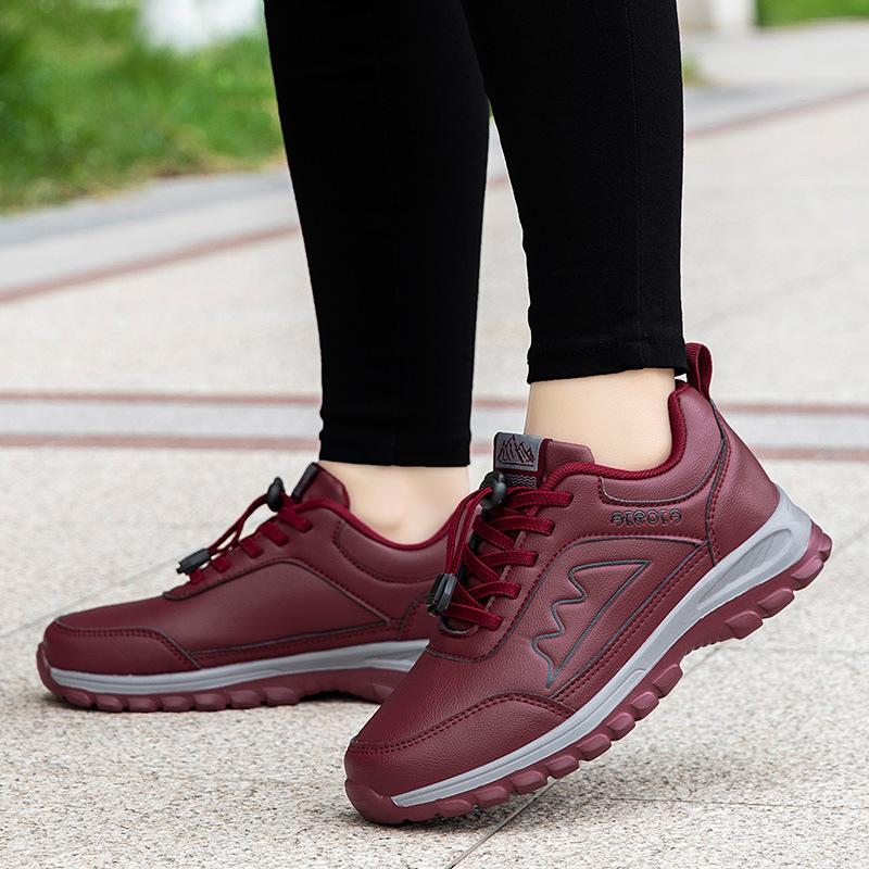 Ältere Schuhe Mittleren Alters Mutter Schuhe Wasserdichte Sportschuhe Damen Leder Casual Flache Schuhe Dämpfung Outdoor Wanderschuhe 39 von Joom DACH