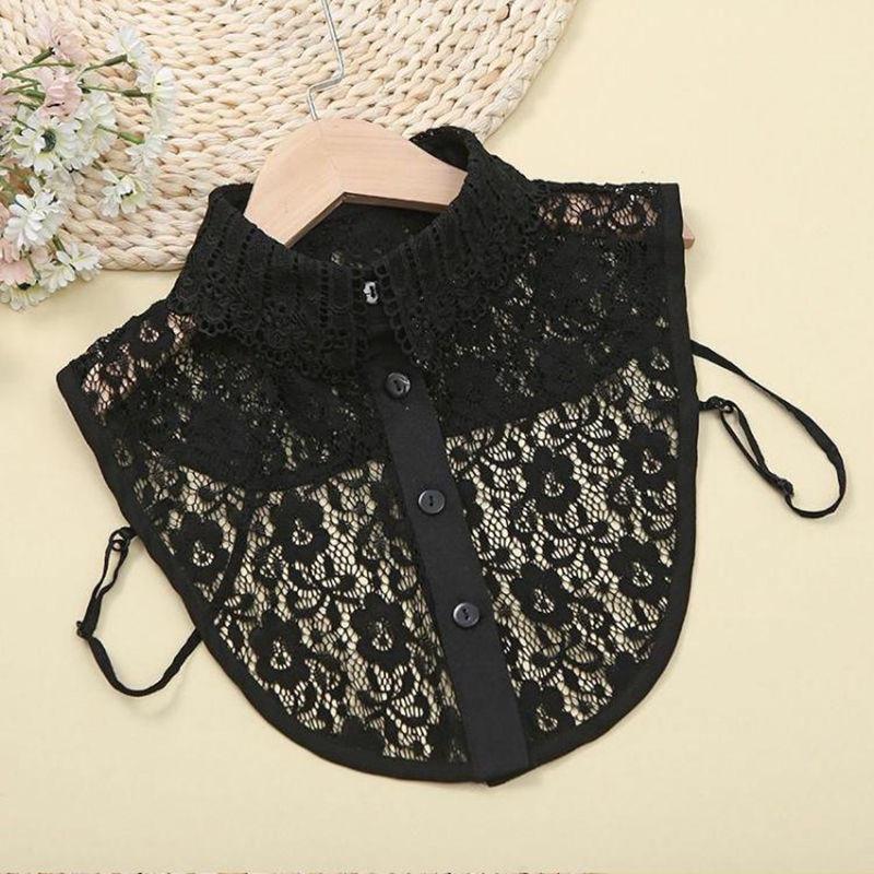 „Abnehmbarer Chiffonkragen aus weißer Hohlspitze für Damen – vielseitiges Pullover- und Hemd-Accessoire“ von Joom DACH