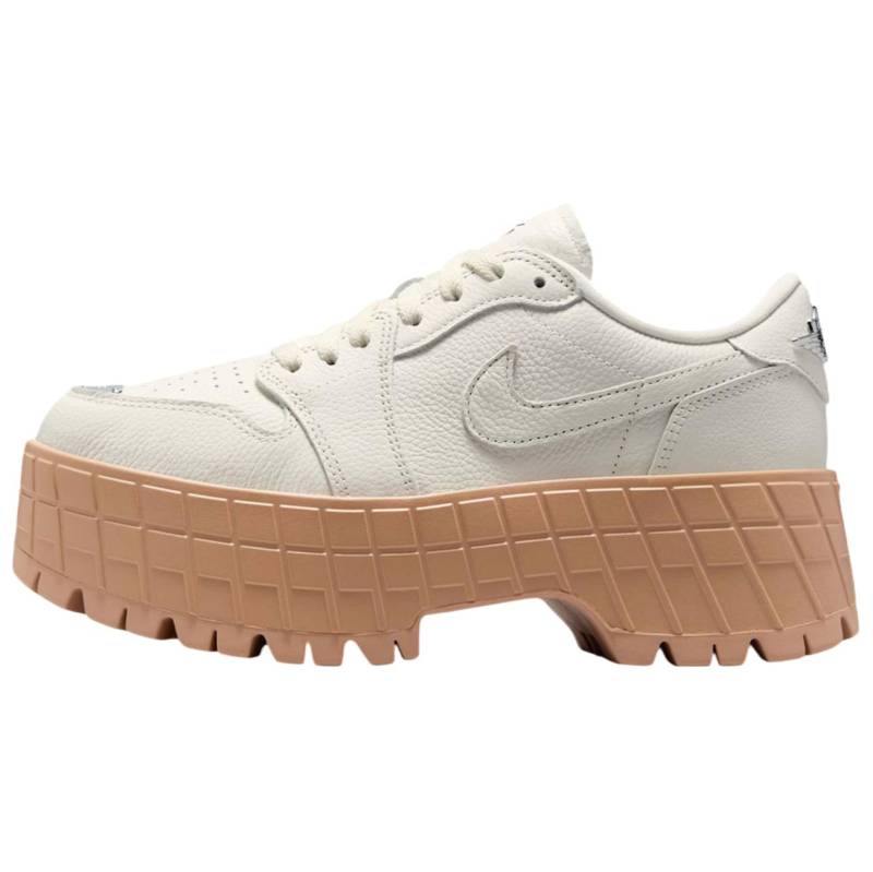 Air Jordan 1 Low Brooklyn Light Madder Root Damen Sneaker Cremeweiß Metallic-Silber HF3184-101 37.5 von Joom DACH