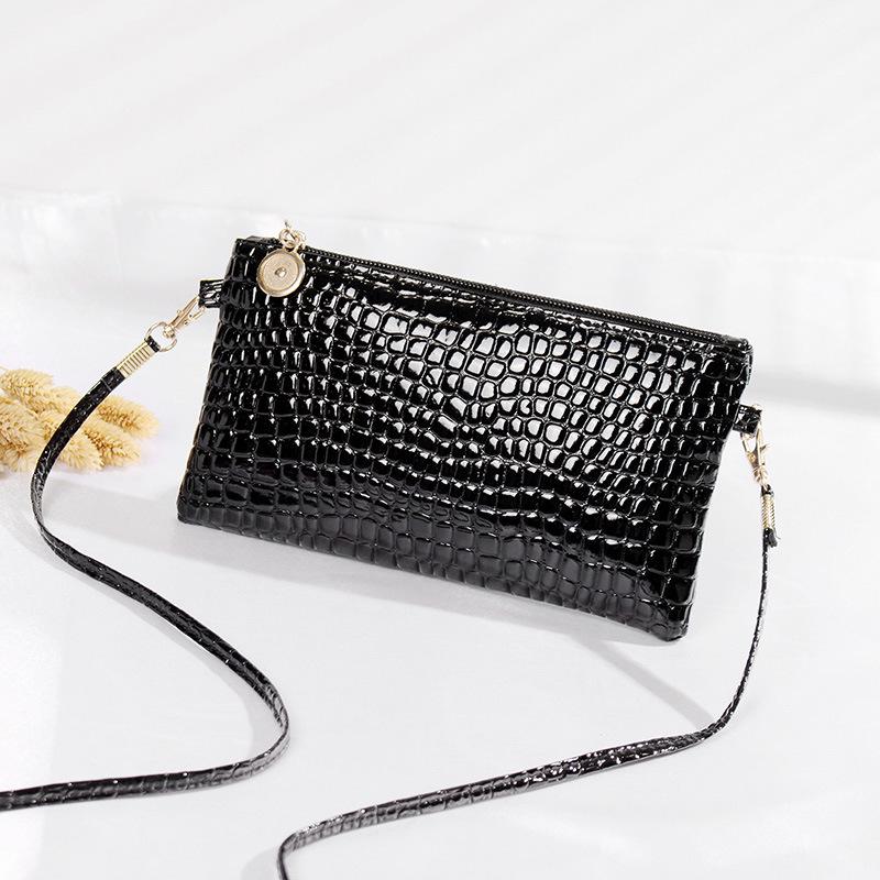 Alligator Print Small Square Bag Women's South Korea Coin Bag Hand Shoulder Crossbody Bag Patent Leather Key Mobile Coin Purse schwarz von Joom DACH