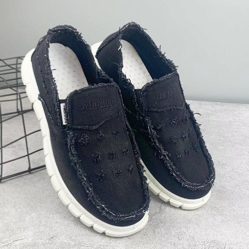 Alte Peking-Stoffschuhe Herren-Segeltuchschuhe Kleine Gänseblümchen Herrenschuhe Slip-on Freizeitschuhe Atmungsaktive Bettlerschuhe 44 schwarz von Joom DACH