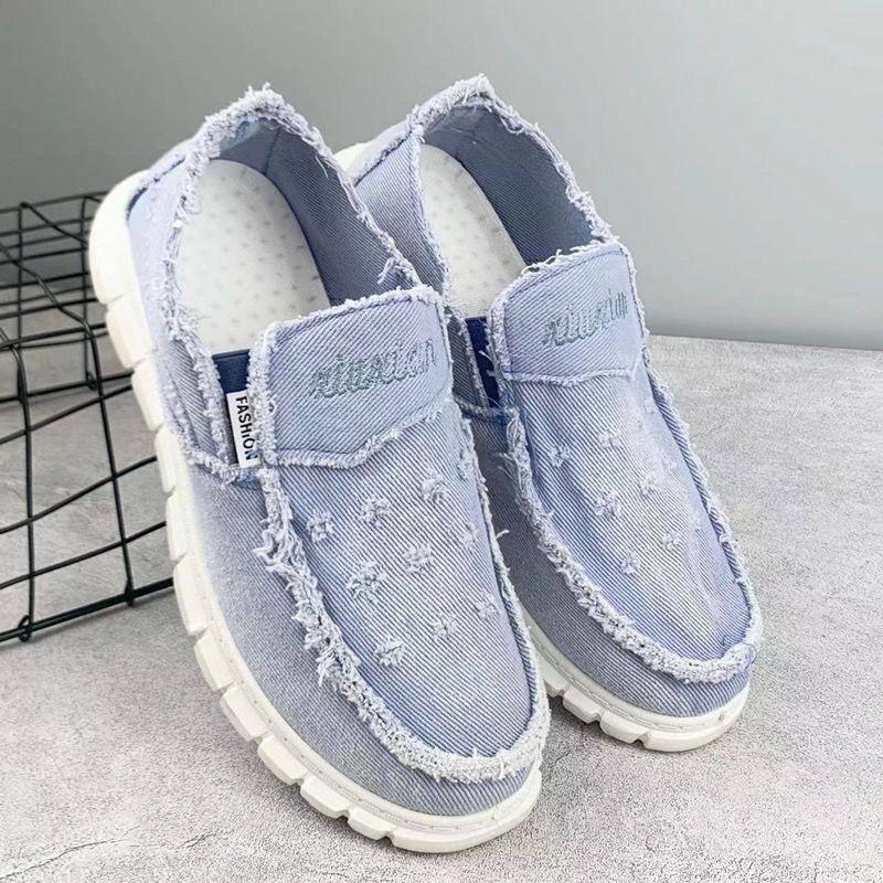 Alte Peking-Stoffschuhe Herren-Segeltuchschuhe Kleine Gänseblümchen Herrenschuhe Slip-on Freizeitschuhe Atmungsaktive Bettlerschuhe 45 hellblaue von Joom DACH