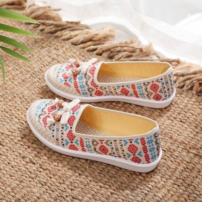 Alte Pekinger Stoffschuhe Damen Sommer Slipper Mesh Schuhe Weiche Sohle Ausgehöhlt Atmungsaktiv Mutter Schuhe Mittelalterliche und Ältere Einzelschuhe 40 rot Alte Pekinger Stoffschuhe Damen Sommer Slipper Mesh Schuhe Weiche Sohle Ausgehöhlt Atmungsaktiv Mutter Schuhe Mittelalterliche und Ältere Einzelschuhe 40 rot von Joom DACH