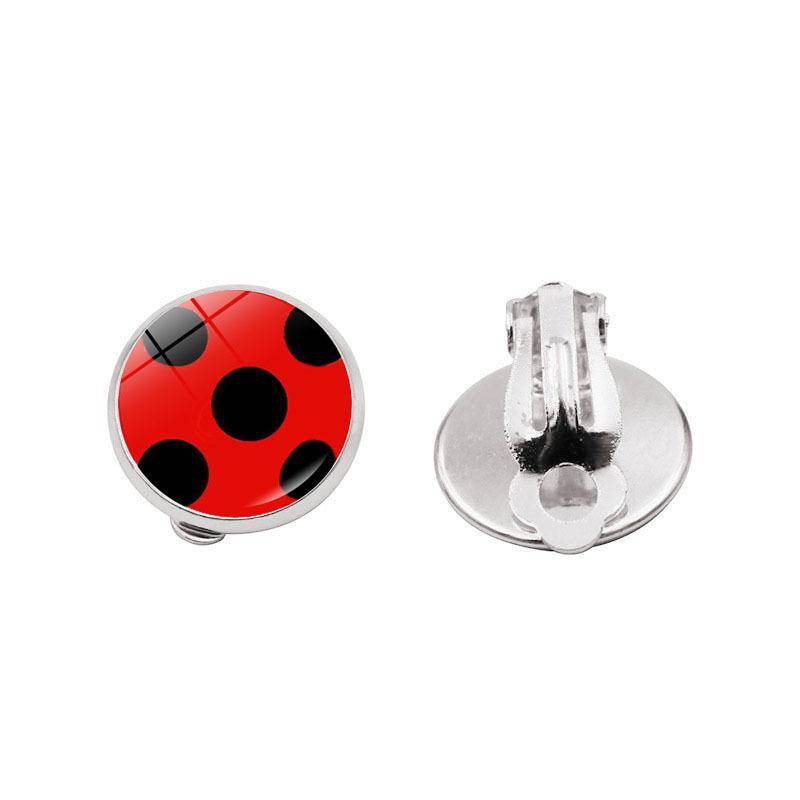 Anime-inspirierte Polka Dot Marienkäfer Ohrclips – Kein Piercing nötig, Nischen-High-End-Accessoires für Frauen von Joom DACH
