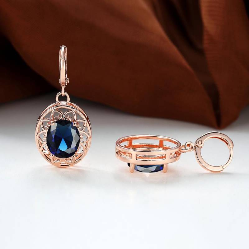 Ankünfte Hohl Ohrring Frauen Mode Textur Nette Feine Schmuck Silber Farbe Schöne Geschnitzte Rose Rot Stein Ohrringe von Joom DACH