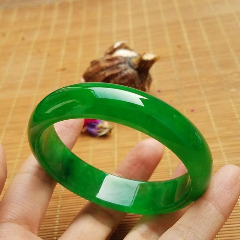 Armreif aus natürlicher grüner Jade, Charm-Schmuck, Mode-Accessoires, Glücksamulett, Geschenke für Frauen Surface width:18mm von Joom DACH