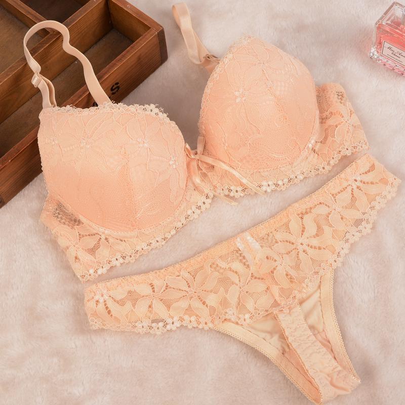 Artdewred BC Tanga-BH-Set, Push-Up-Spitze, Damen-Unterwäsche, Höschen-Set, Set mit G-String-BH und Slip-Sets 34B Artdewred BC Tanga-BH-Set, Push-Up-Spitze, Damen-Unterwäsche, Höschen-Set, Set mit G-String-BH und Slip-Sets 34B von Joom DACH