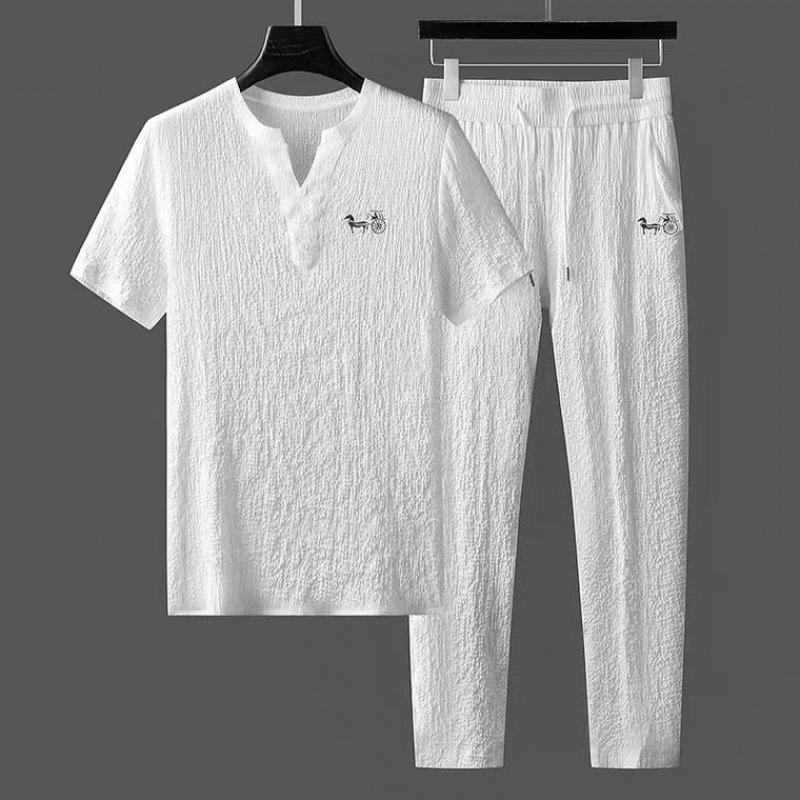 Atmungsaktiver, leichter Sportanzug für den Sommer für Herren, V-Ausschnitt, kurze Ärmel + Hose, zweiteiliges Set XL Atmungsaktiver, leichter Sportanzug für den Sommer für Herren, V-Ausschnitt, kurze Ärmel + Hose, zweiteiliges Set XL von Joom DACH