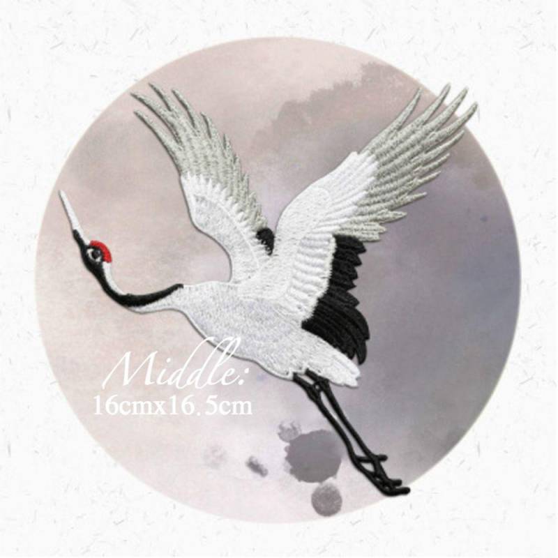 Aufkleber Rotkrone für Kleidung, bestickte Applikation, Stickerei, Aufnäher, Kleidung, Dekor White Medium B von Joom DACH