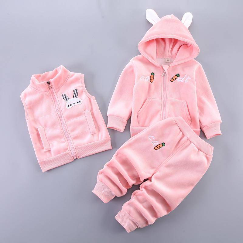 Baby Kleidung Jungen Plus Samt Langarm Pullover Mädchen Warme Kapuzen Weste Baumwolle Drei-stück Cartoon Bär Anzug 110 von Joom DACH