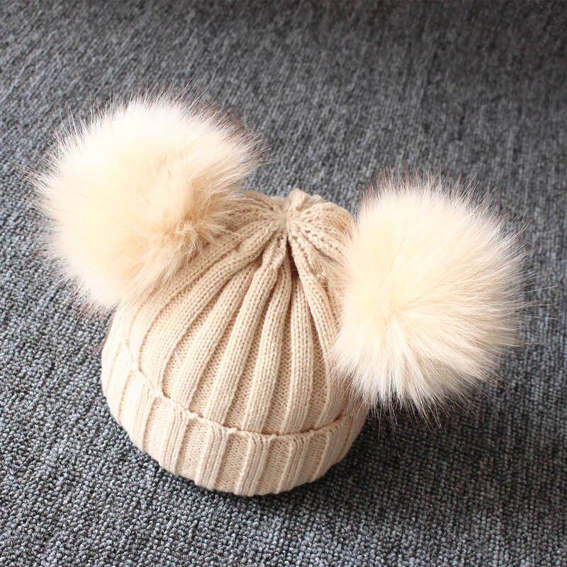 Baby Winter Strickmütze Doppel Pompom Baby Mädchen Junge Mütze Solide Warme Niedliche Pelzige Ball Beanie Caps beige von Joom DACH