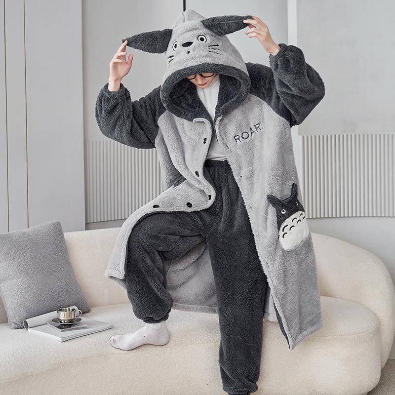 Bademantel für Herren mit Cartoon-Motiv für Zuhause, lässiger Kimono, Winter, Flanell, warm, lang, dickes Nachthemd in Übergröße L von Joom DACH