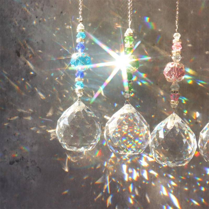 Kugel Kristall Kronleuchter Dekor Lichtfänger Reflektierende Perle Regenbogen Prismen Anhänger Sonnenfänger grün von Joom DACH