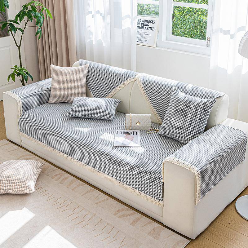 Baumwolle Sofabezug Vier Jahreszeiten Universal Wohnzimmer Sofabezug Handtuch Rutschfeste Mode Einfache Sofa Armlehne Rückenlehne Verdickung 70x70cm 1pc grau von Joom DACH