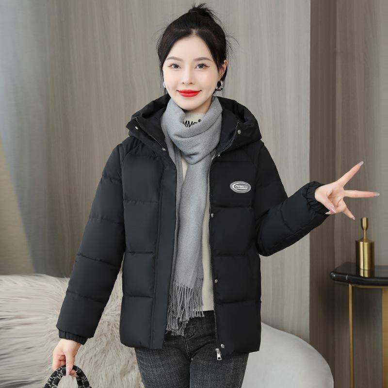 Baumwollgefütterte Daunenjacke für Damen im Winter, neue lockere Mode, kurze Kapuze, warm XXL Baumwollgefütterte Daunenjacke für Damen im Winter, neue lockere Mode, kurze Kapuze, warm XXL von Joom DACH