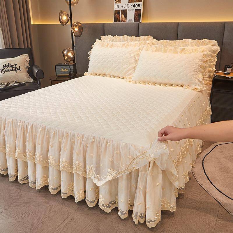Baumwollgepolsterter Bettrock aus Samtspitze, dicker Winterbettbezug, dreiteiliges Set, einteiliges, rutschfestes und antistatisches Bettlaken 200x220cm von Joom DACH