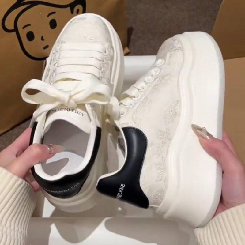 Bedruckte Bestickte Weiße Schuhe Sneakers Damen Neu Vielseitig Muffin Plateau Freizeitschuhe Pumps 40 schwarz von Joom DACH