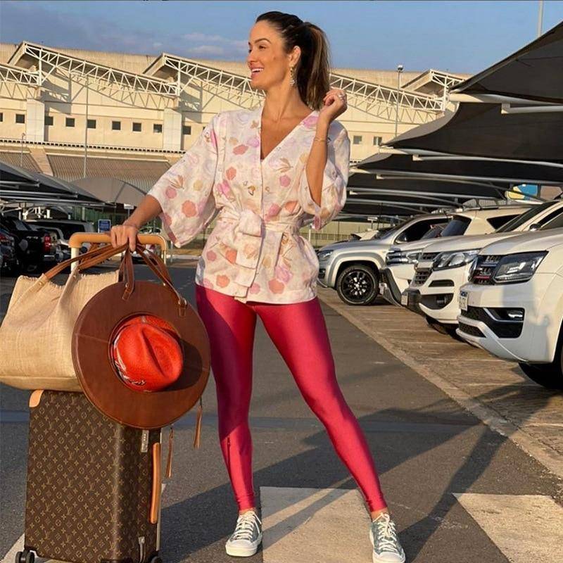 Beiläufige dünne Hosen Mode Frauen Stretchy Leggings Sport Jogginghose Bunte Glänzende Hosen Frauen Dünne Elastische Jogger 25551 XL rot von Joom DACH