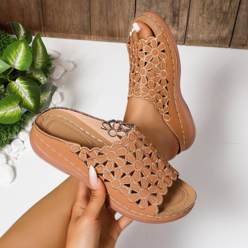 Bequeme Sandalen mit Blumenmuster für Damen, hohle Wanderschuhe mit dicker Sohle, modische Hausschuhe mit Keilabsatz 37 braun von Joom DACH