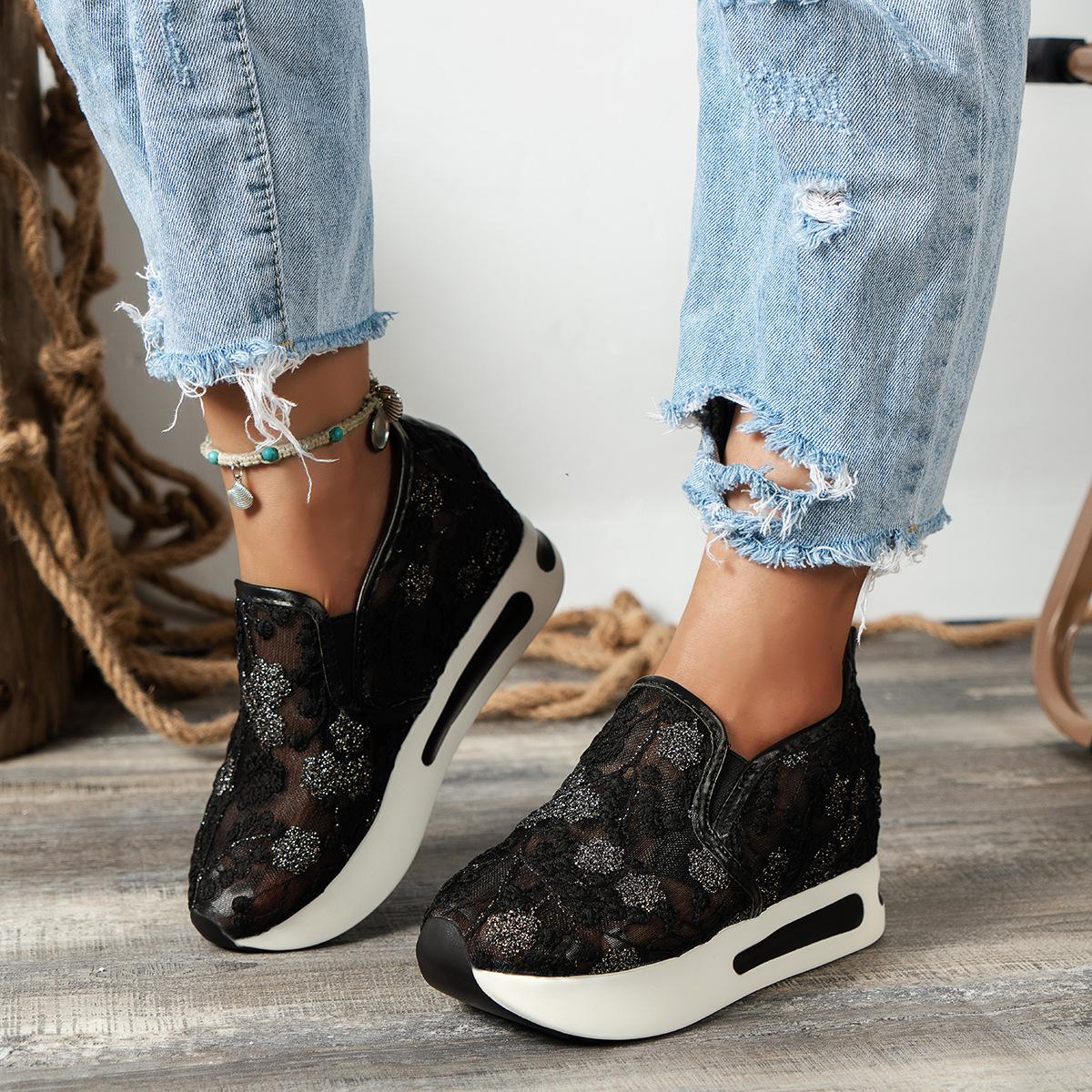 Bestellen Sie eine Größe größer, Plateau-Wedges-Damen-Sneakers, Blumenstickerei-Mesh-Sneakers für Damen, zum Hineinschlüpfen, lässige, bequeme Schuhe mit Absatz für Damen 38 schwarz von Joom DACH