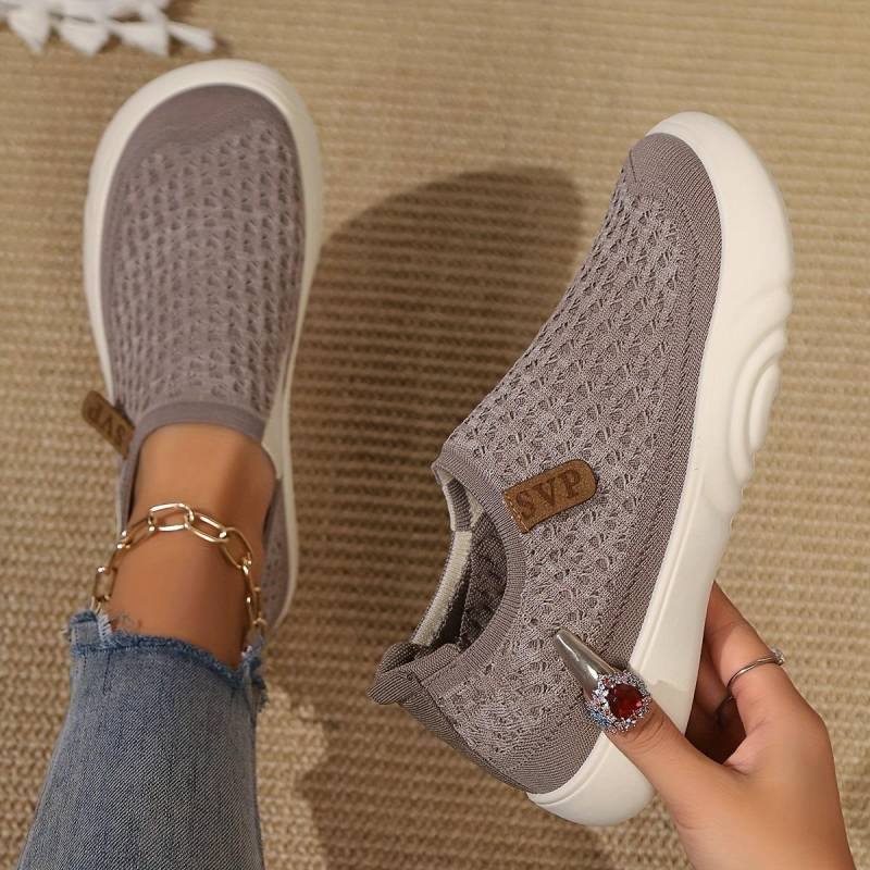 Bestellen Sie eine Nummer größer: Atmungsaktive Strick-Loafer für Damen, bequeme Slip-On-Wanderschuhe mit weicher Sohle 41 grau von Joom DACH