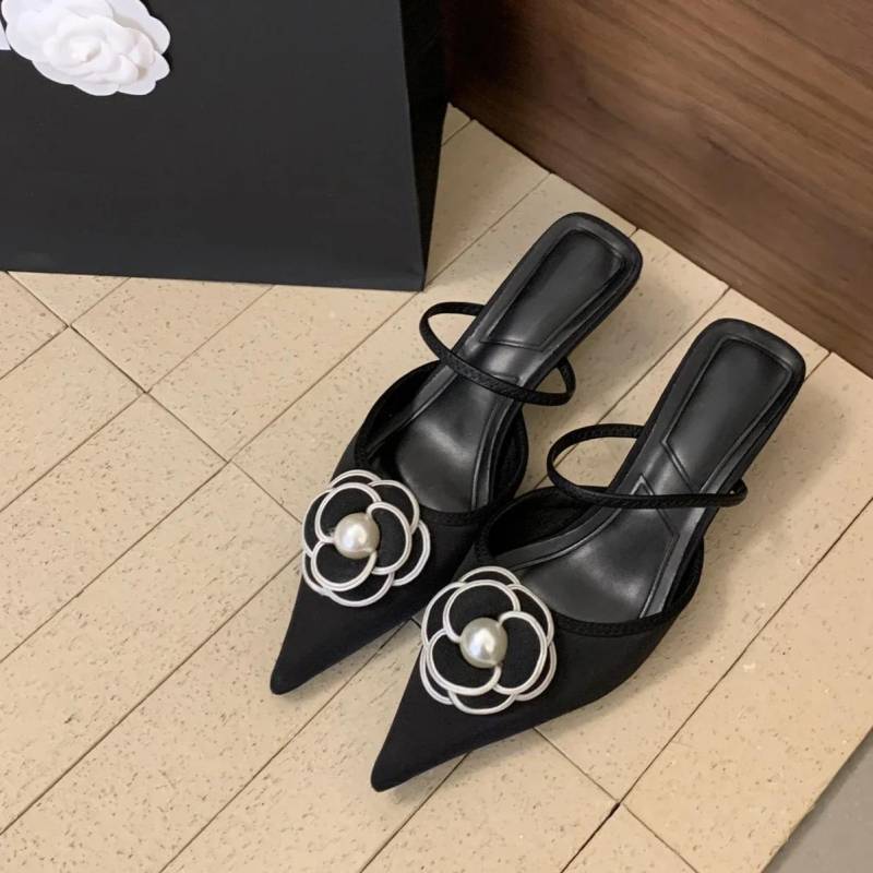 Blume Spitzzehen High Heels Damen Luxus Designer Sandalen Weiblich Sommer Elegant Mode Pumps Blume Pantoletten Damen 42 schwarz von Joom DACH