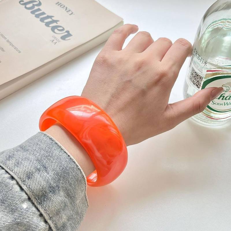 Böhmische Acryl Armreif glänzend transparent Hand Ring einfache unregelmäßige breite Armband Mädchen orange von Joom DACH