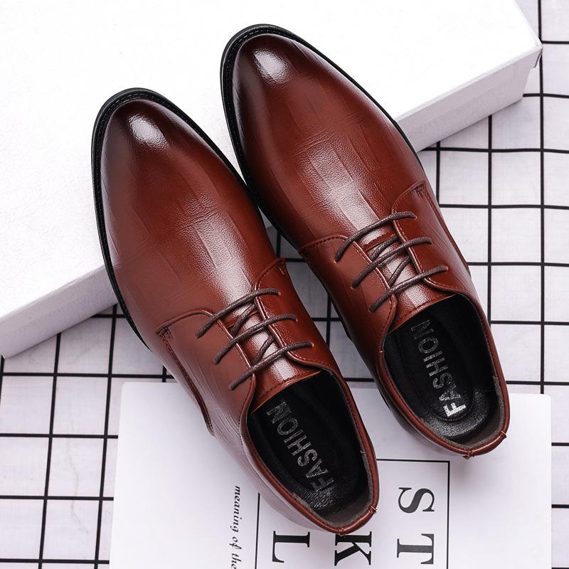 Britische Business-Schuhe aus Leder für Herren mit spitzer Spitze, lässige Trend-Herrenschuhe, Kleid, Spitze, koreanische Hochzeitsschuhe für Herren 44 braun von Joom DACH