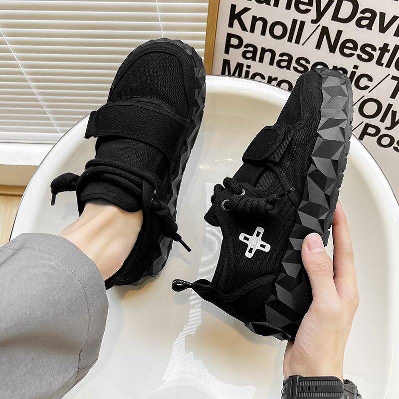 Canvas Herrenschuhe Frühling und Herbst Atmungsaktive Anti-Geruch Hässliche Süße Casual Board Schuhe Männer Alle Metch Sneakers 44 schwarz von Joom DACH