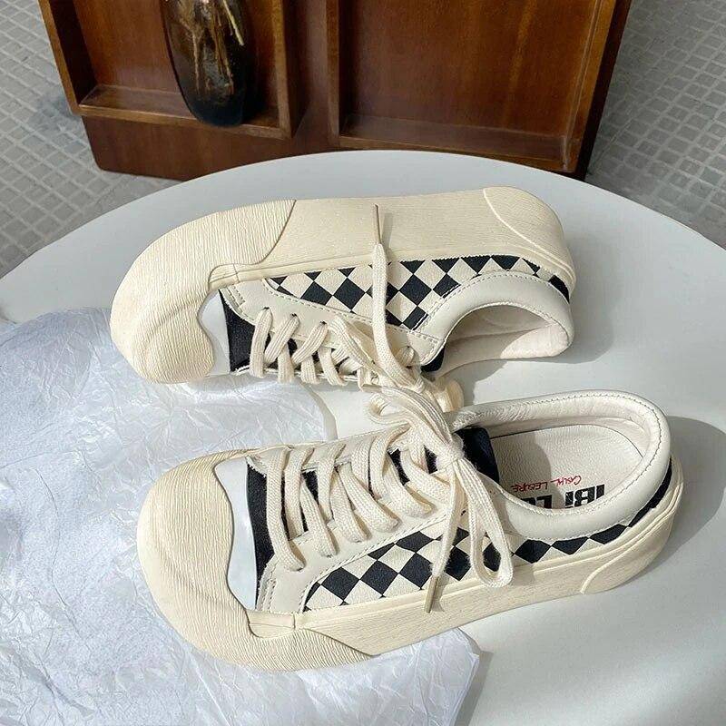 Canvas Sneakers Damen Casual Sports Schnürschuhe Runde Zehen Laufschuhe Vulkanisierte Schuhe Designer Damen Dicke Sohle Bequeme Schuhe 35 von Joom DACH