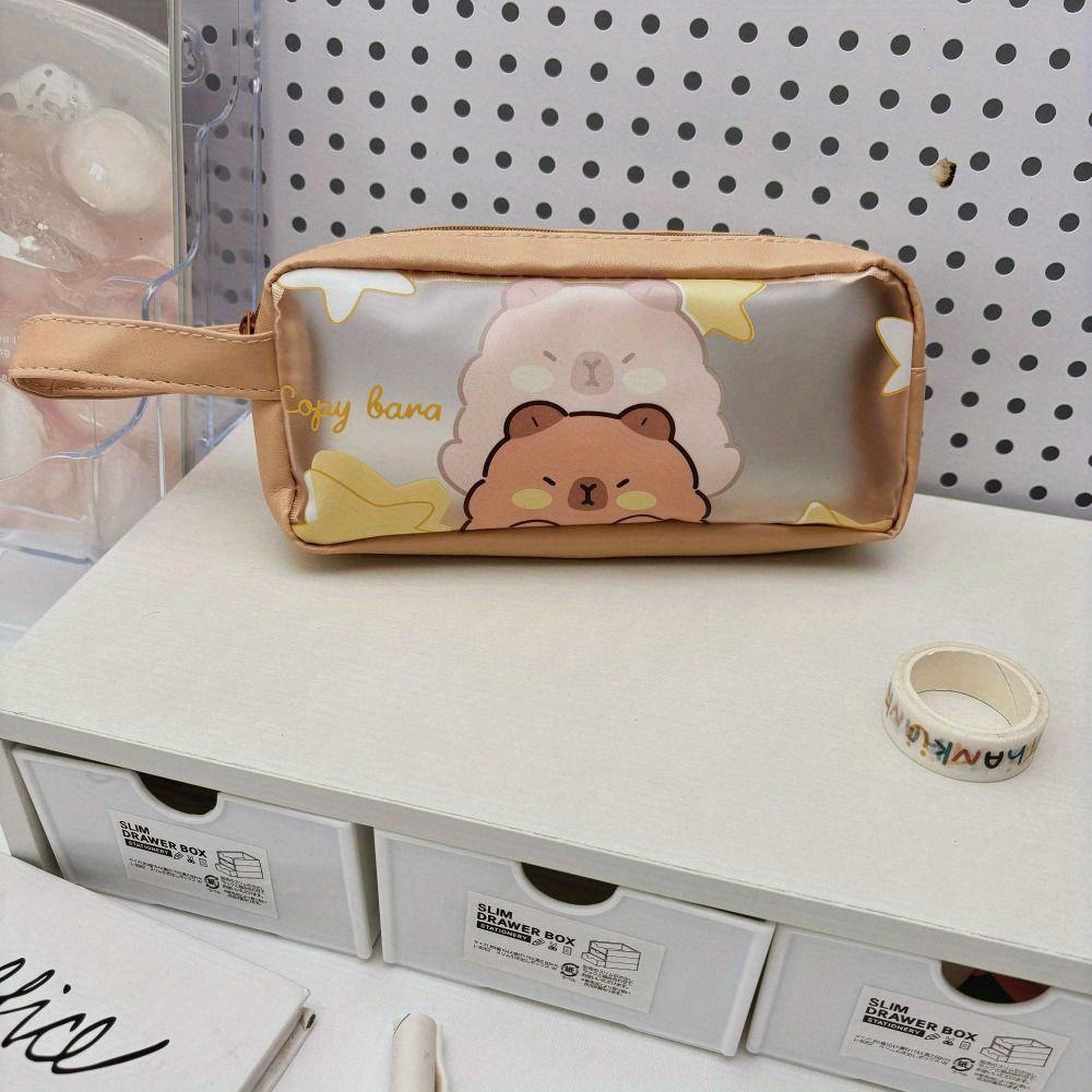 Capybara-Federmäppchen mit Griff, matt, transparent, Aufbewahrungstasche für Schreibwaren, große Kapazität, Stifttasche, Büro- und Schulbedarf 1pc Capybara-Federmäppchen mit Griff, matt, transparent, Aufbewahrungstasche für Schreibwaren, große Kapazität, Stifttasche, Büro- und Schulbedarf 1pc von Joom DACH