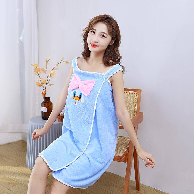 Cartoon-Baderock aus Korallensamt kann weiche, saugfähige und haarlose Badetuch-Sling-Haushalts-Damen-Baderock-Bademäntel tragen 100*145cm von Joom DACH