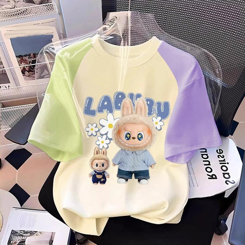Cartoon Grafik Labubu Kinder Erwachsene Bedrucktes T-Shirt Sommer Herren und Damenmode Outdoor Mädchen Kurzarm T-Shirts Top Kleidung 5XL Cartoon Grafik Labubu Kinder Erwachsene Bedrucktes T-Shirt Sommer Herren und Damenmode Outdoor Mädchen Kurzarm T-Shirts Top Kleidung 5XL von Joom DACH