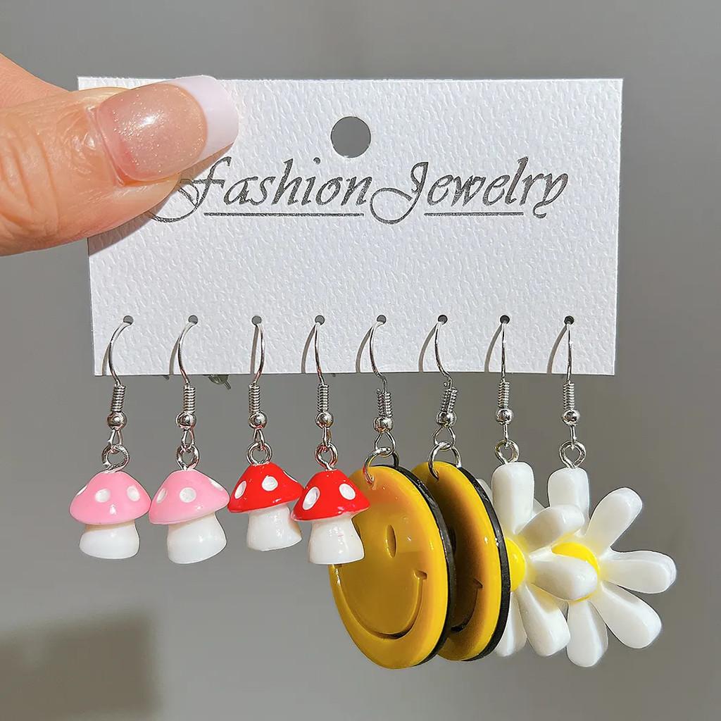 Cartoon Schmetterling Herz Haken Ohrring Set für Frauen Bunte Harz Ente Tropfen Ohrringe Piercing Zubehör Schmuck 22 von Joom DACH