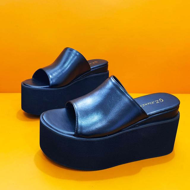 Chic Trendy On Damen Schuhe Große Größe 43 Schwarz Weiß Klobige Plateau Keilabsatz Heels Pantoletten Sommer Slipper Sandalen 7 schwarz von Joom DACH