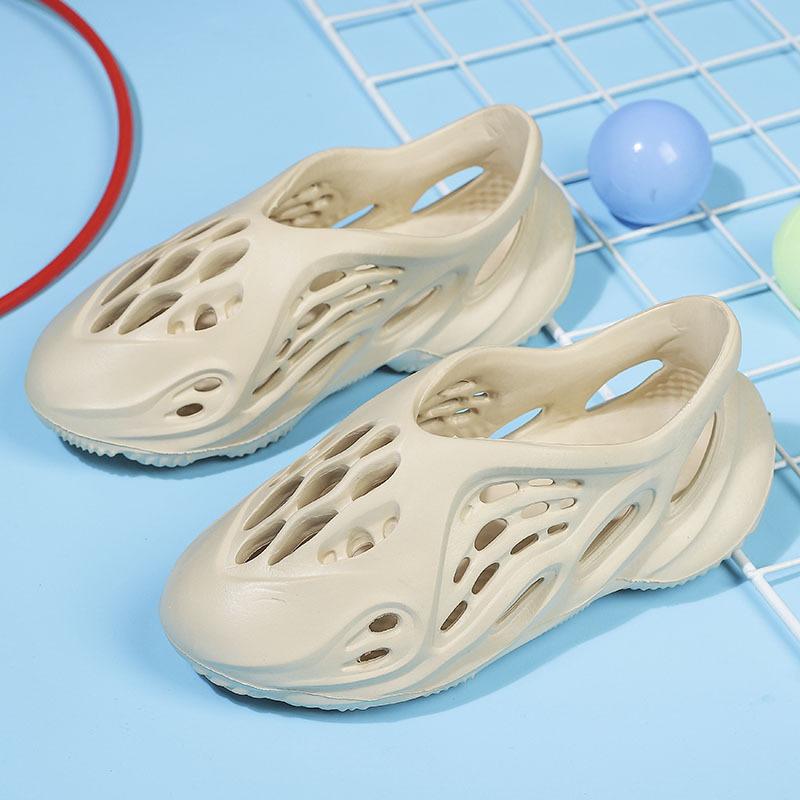 Coconut Kinder Loch Schuhe 2025 Sommer Eltern-Kind Strand Schuhe Jungen und Mädchen weichen Sohlen Sandalen 34-35 apricot von Joom DACH