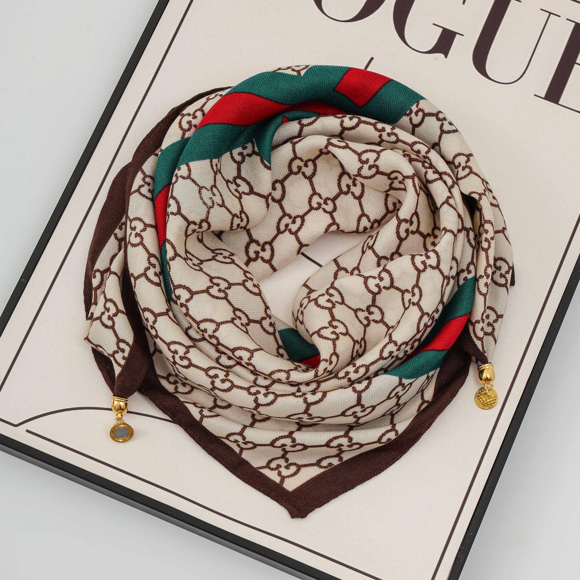 Damen 65  Seiden-Quadrat-Schal mit Magnetverschluss – Herbst/Winter-Druck, modischer & vielseitiger Dreiecks-Schlauchschal von Joom DACH